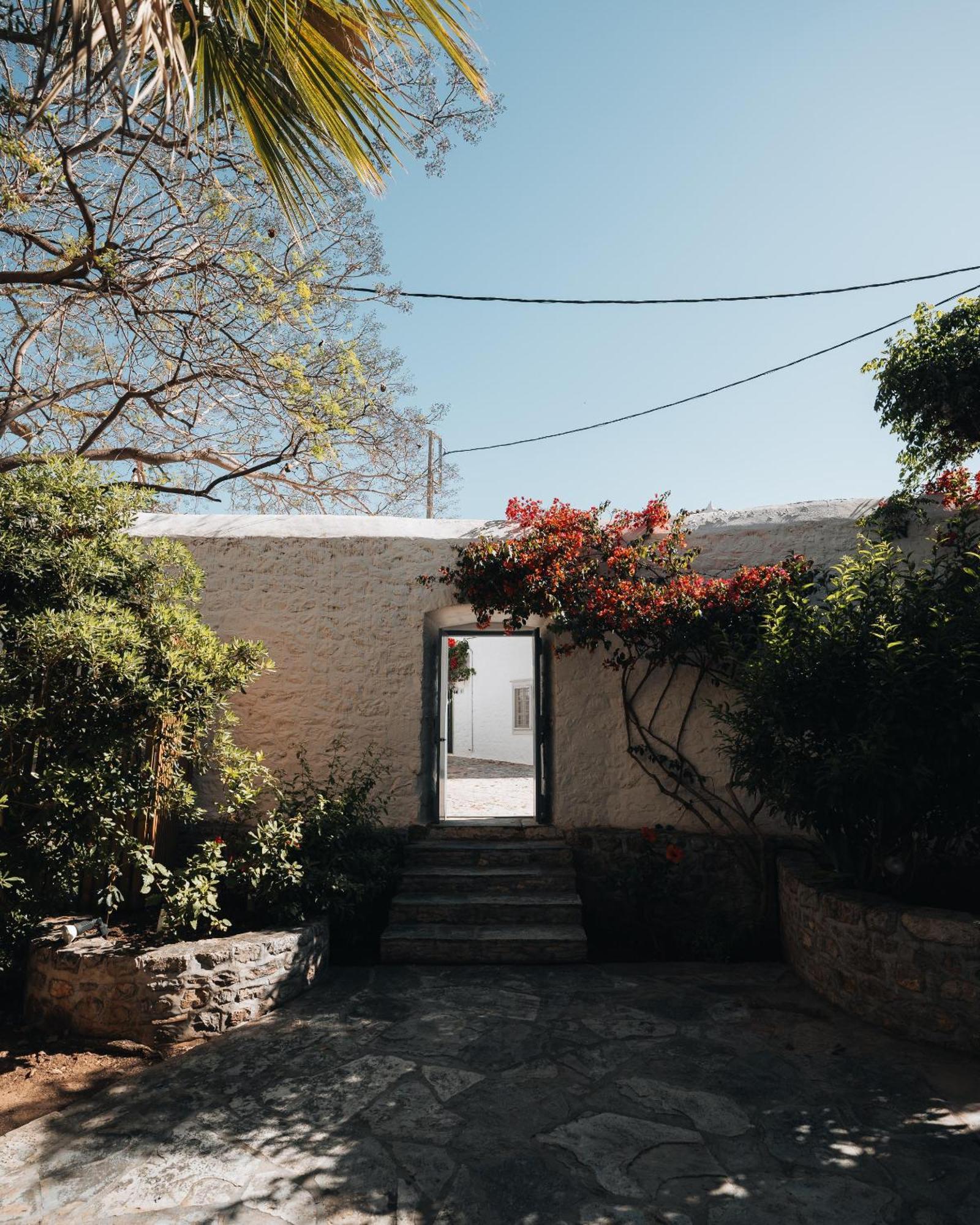 Bratsera Boutique Hotel Hydra  Exterior photo